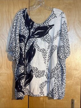 Nic + Zoe Blue floral print linen blend summer top